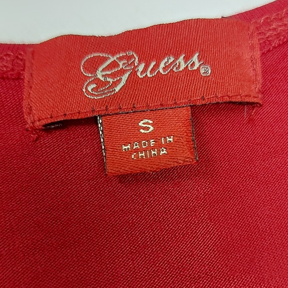 🐱 Guess Long Graphics Tee Small Red - Picture 5 of 5